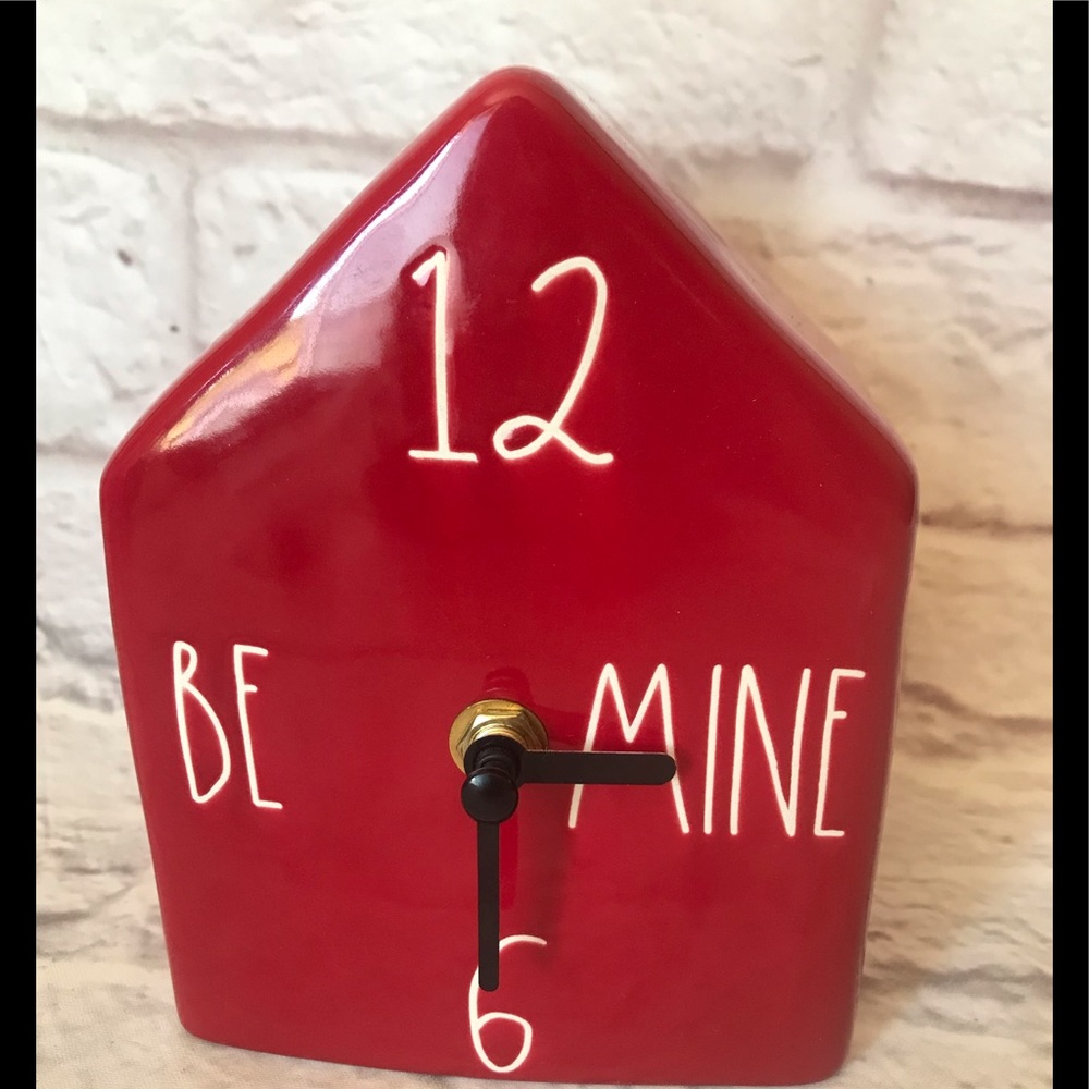 Rae Dunn Valentine Clock